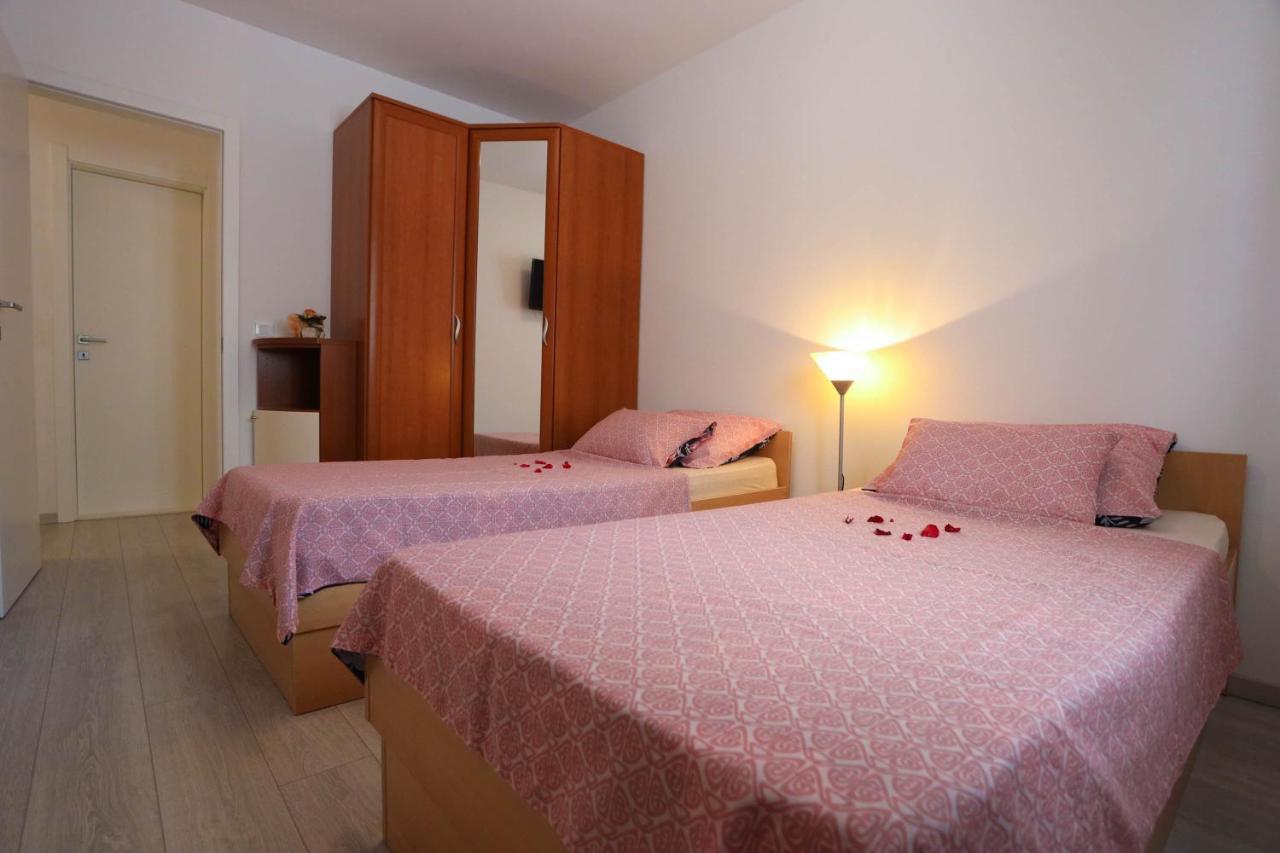 Apartman Petra Макарска Экстерьер фото