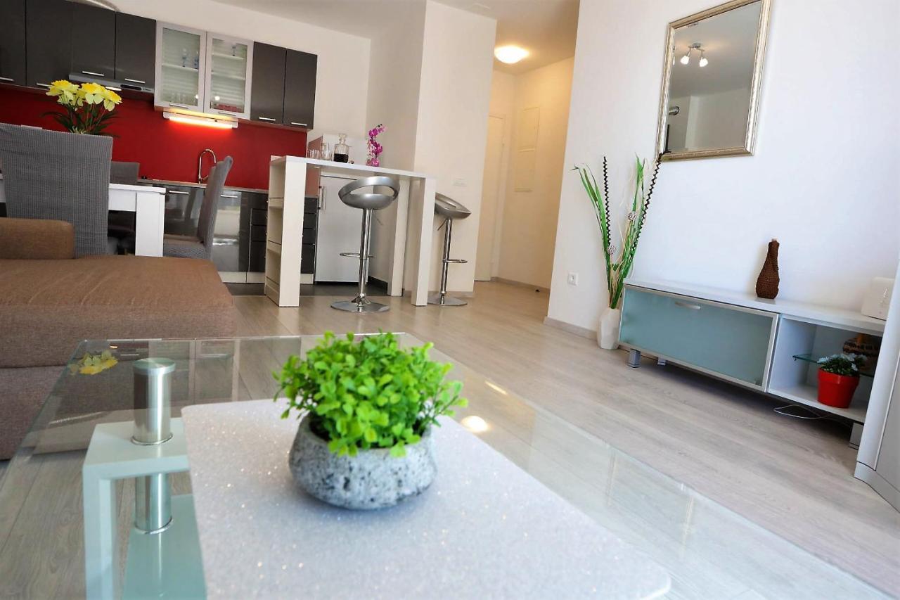 Apartman Petra Макарска Экстерьер фото