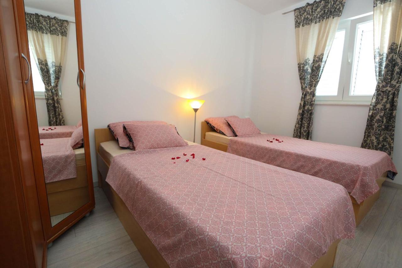 Apartman Petra Макарска Экстерьер фото